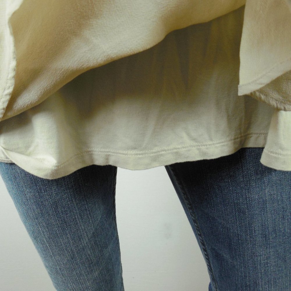 CHICO'S Top M Sz 1 Beige/Tan Knit Tunic Blouse Chiffon Overlay Relaxed Fit - Picture 5 of 11
